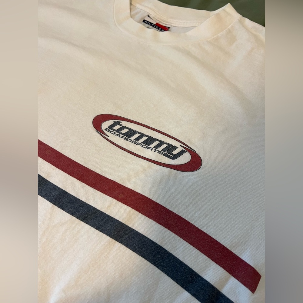 Vintage Tommy Hilfiger T Shirt